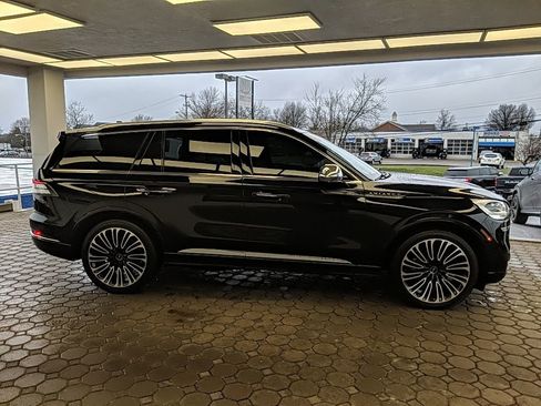 Certified 2021 Lincoln Aviator Black Label w/ Dynamic Handling Package image 4