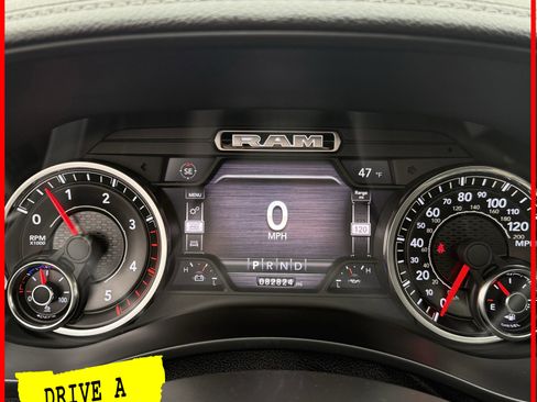 Used 2019 RAM 3500 Laramie image 23