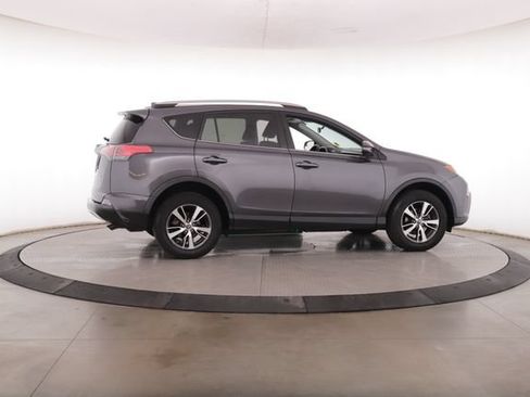 Used 2016 Toyota RAV4 XLE AWD/4WD image 6
