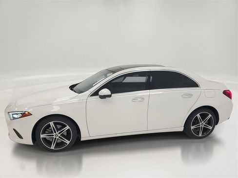 Used 2022 Mercedes-Benz A 220 w/ Premium Package Lite image 4