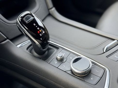 Certified 2023 Cadillac XT6 Premium Luxury w/ Technology Package image 17