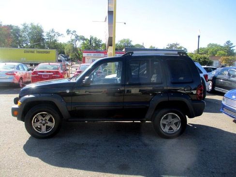 Used 2005 Jeep Liberty Renegade image 4