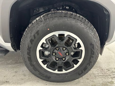 Used 2025 Toyota 4Runner TRD Off-Road image 61