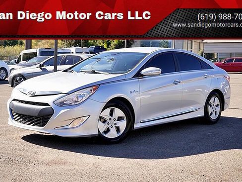 Used 2012 Hyundai Sonata Base 4dr Sedan w/ Leather Pkg image 1