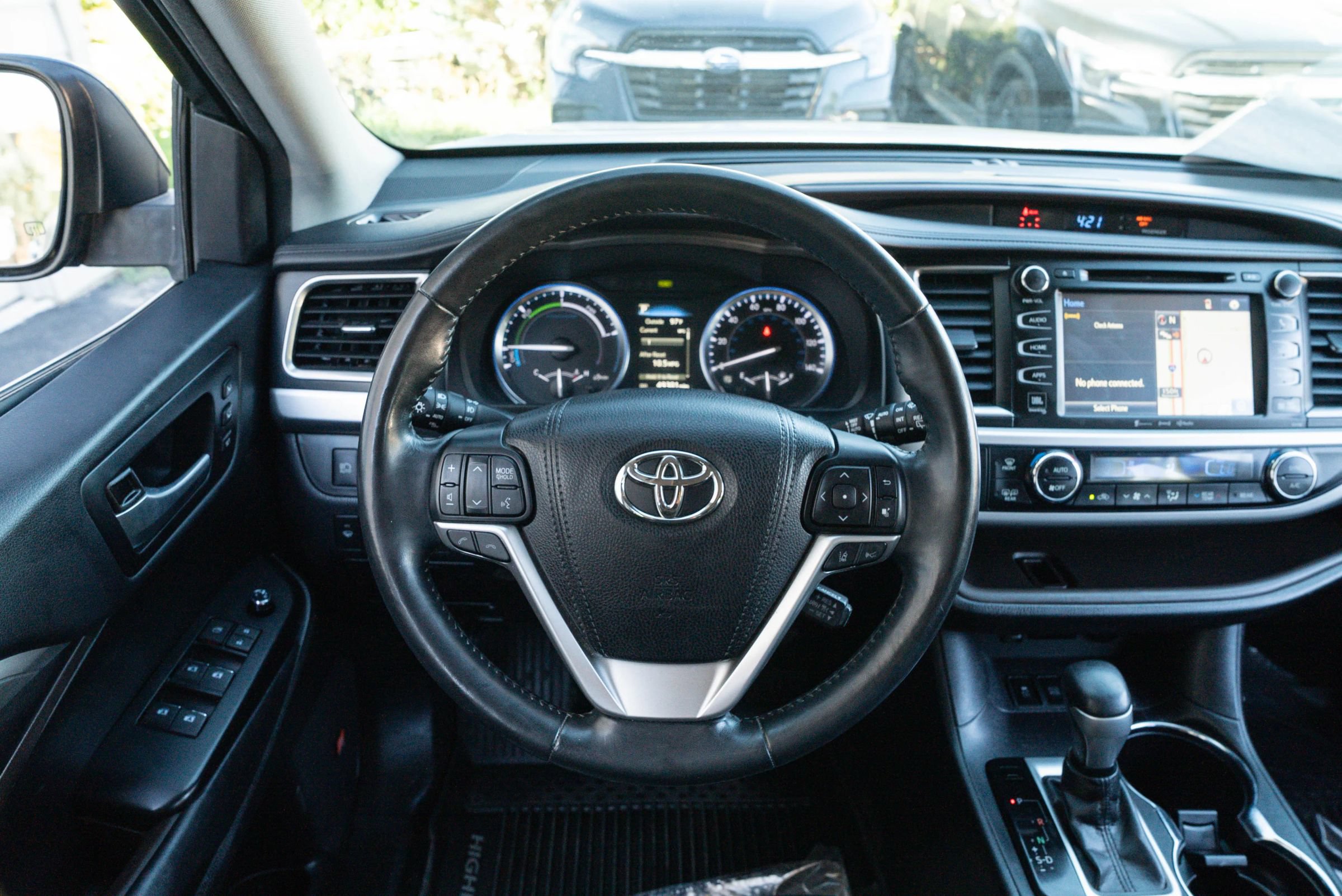 Used 2018 Toyota Highlander Limited Platinum AWD/4WD image 35