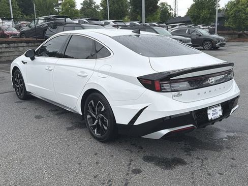 Certified 2025 Hyundai Sonata SEL FWD image 6