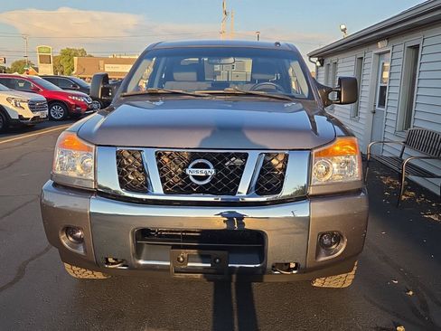 Used 2015 Nissan Titan SV w/ SV Value Truck Package AWD/4WD image 8