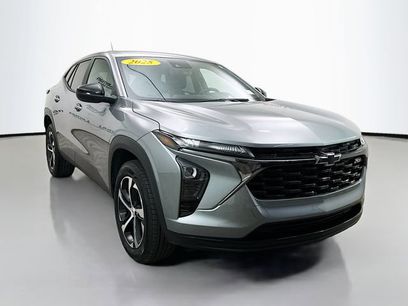 Used 2025 Chevrolet Trax RS w/ Driver Confidence Package