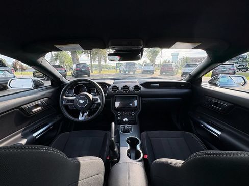 Used 2023 Ford Mustang Coupe RWD image 10