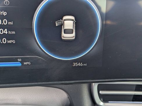 Used 2025 Hyundai Elantra SEL FWD image 23