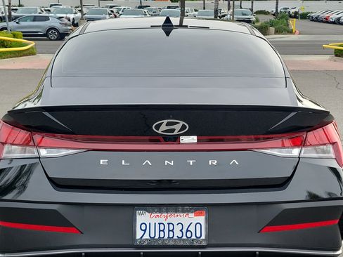 Certified 2025 Hyundai Elantra Sport image 26