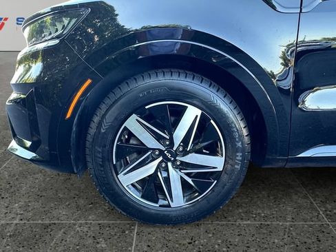 Used 2022 Kia Sorento S w/ Panoramic Sunroof Package FWD image 14
