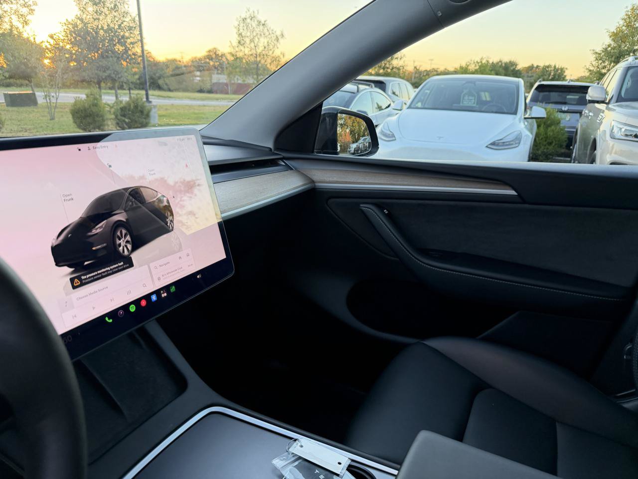 Used 2023 Tesla Model Y Long Range AWD/4WD image 12