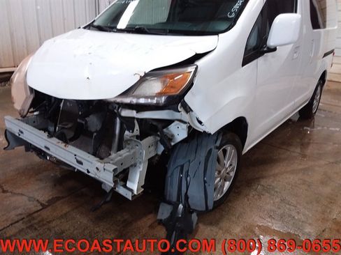 Used 2015 Chevrolet City Express LT w/ Technology Package image 16
