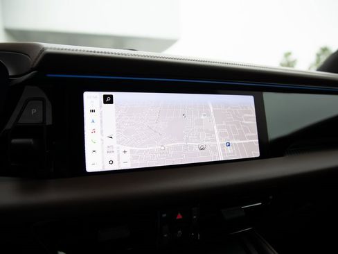 Certified 2025 Porsche Macan Turbo Electric image 14