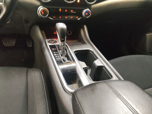 Used 2022 Nissan Sentra SV FWD image 26