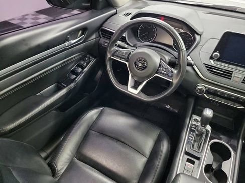 Certified 2022 Nissan Altima 2.5 SV w/ SV Premium Package image 15