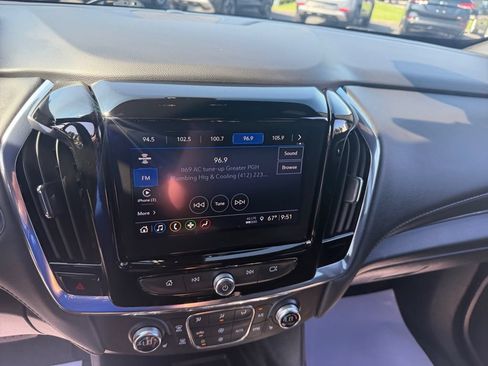 Certified 2023 Chevrolet Traverse LT AWD/4WD image 17