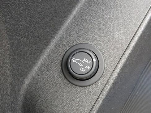 Used 2024 Chevrolet Equinox LT w/ LPO, Floor Liner Package FWD image 22