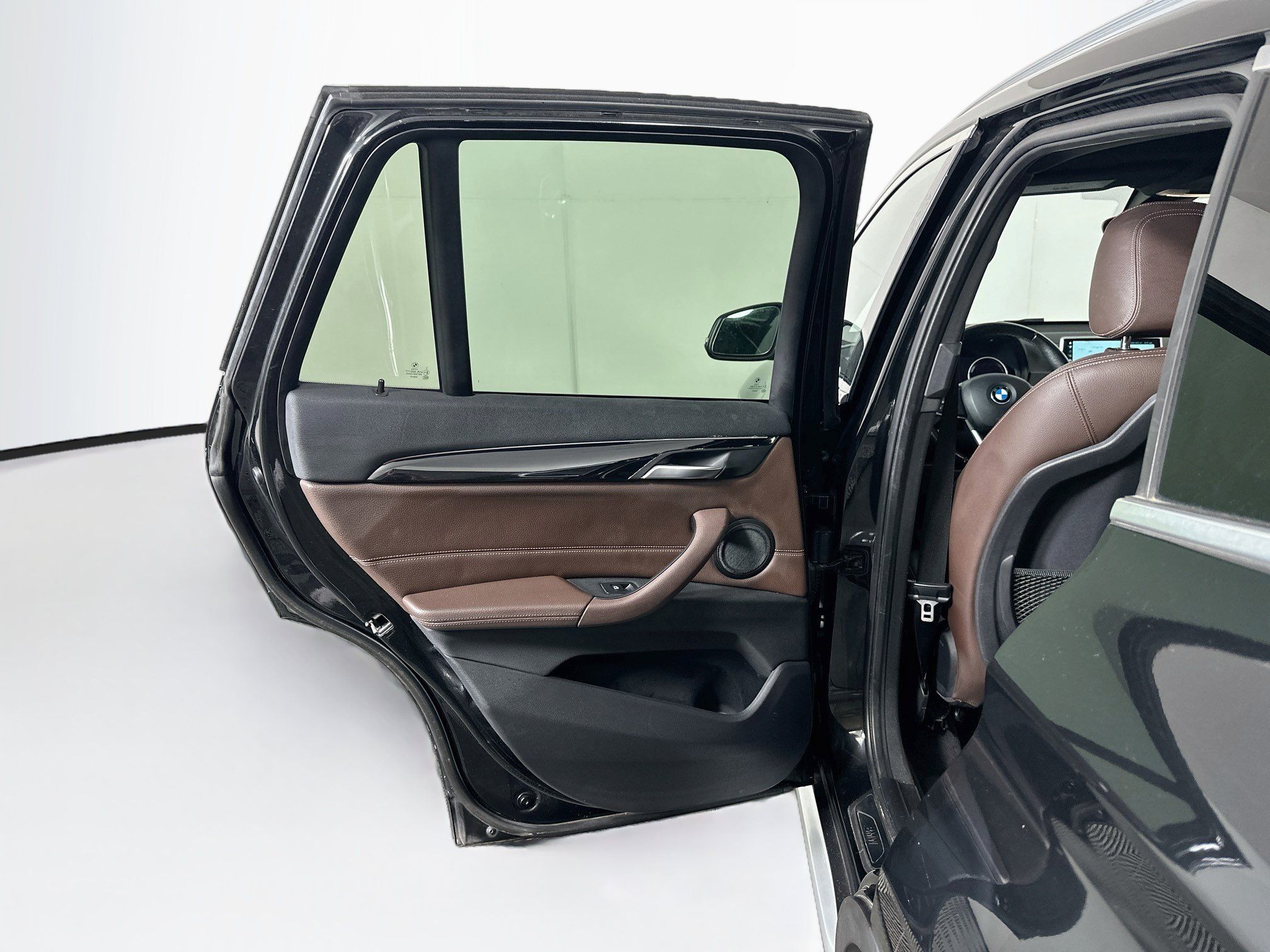 Used 2019 BMW X1 xDrive28i w/ Convenience Package AWD/4WD image 27