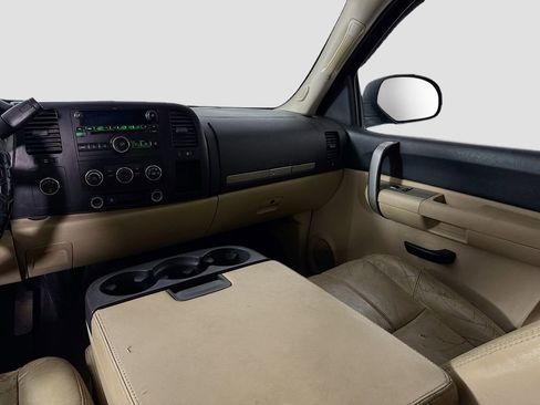 Used 2007 Chevrolet Silverado 1500 LT w/ Suspension Package, Off-Road" image 21