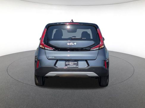 Used 2025 Kia Soul LX FWD image 6