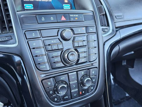 Used 2019 Buick Cascada Premium image 36