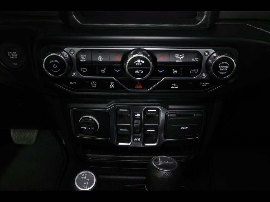 Used 2023 Jeep Gladiator Sport AWD/4WD image 23