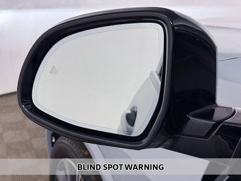 Used 2024 BMW X5 xDrive40i w/ M Sport Package image 8