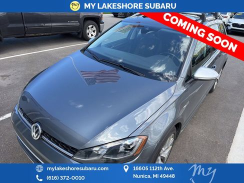 Used 2019 Volkswagen Golf Alltrack SE AWD/4WD image 3