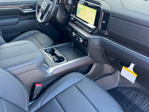 New 2026 GMC Sierra 2500 SLT w/ SLT Premium Package AWD/4WD image 12
