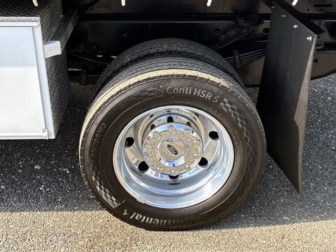 Used 2025 Ford F550 2WD Regular Cab Super Duty w/ XLT Value Package image 14