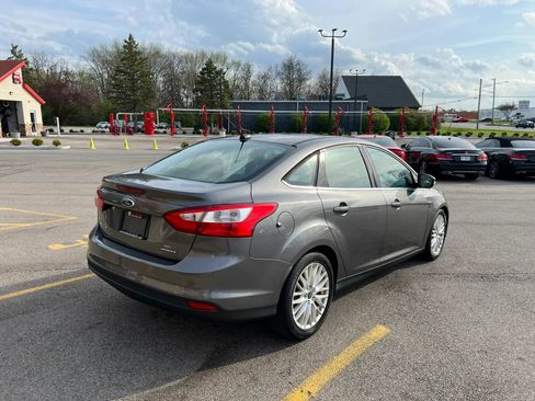 Used 2012 Ford Focus SEL FWD image 5