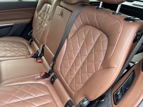 Certified 2024 BMW X7 xDrive40i w/ Executive Package image 14