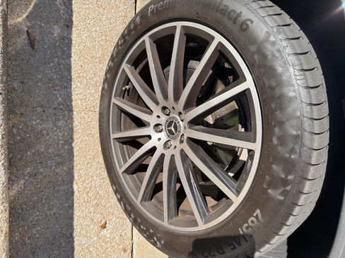 Certified 2022 Mercedes-Benz GLS 580 4MATIC image 2