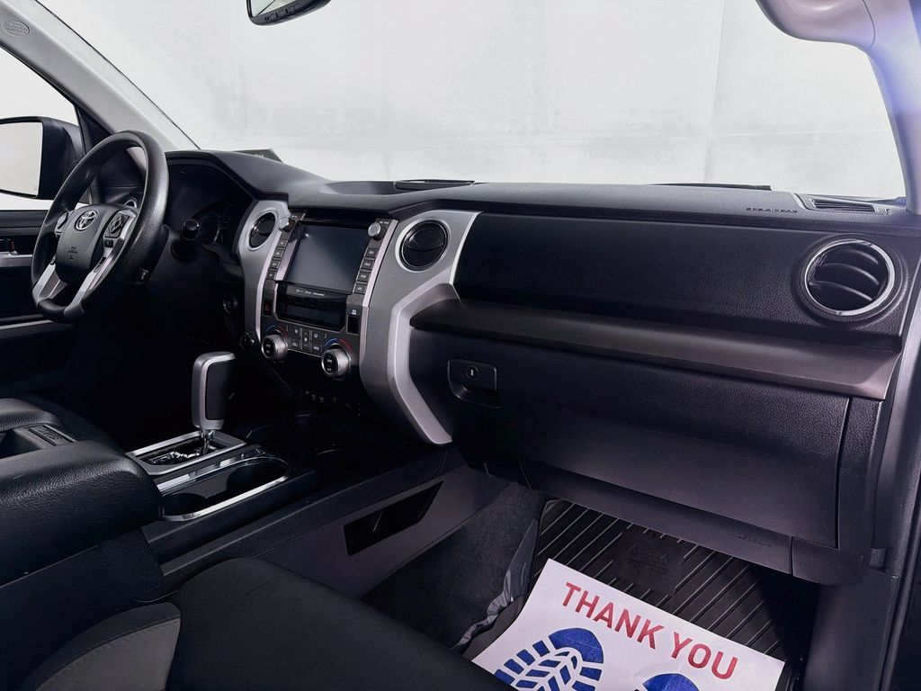 Used 2020 Toyota Tundra SR5 AWD/4WD image 28