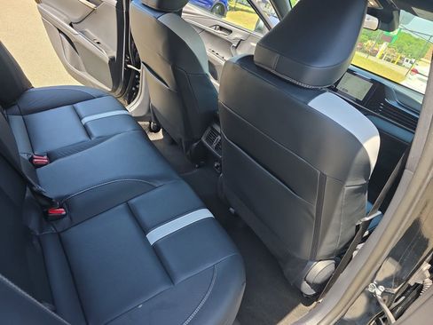 Used 2025 Toyota Camry SE FWD image 11