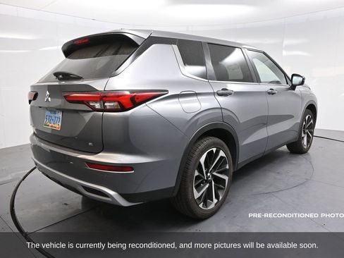 Used 2024 Mitsubishi Outlander SE image 4