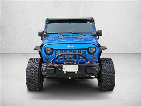 Used 2016 Jeep Wrangler Unlimited Rubicon image 2