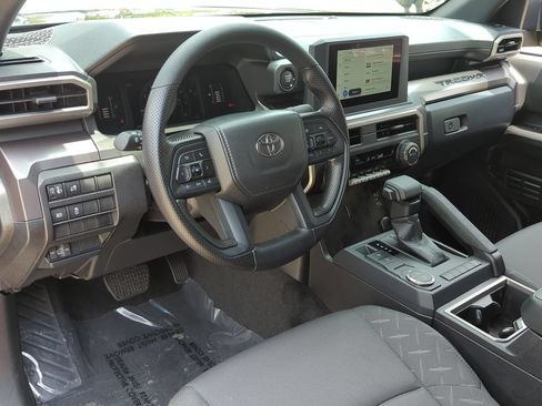 Used 2026 Toyota Tacoma SR5 RWD image 9