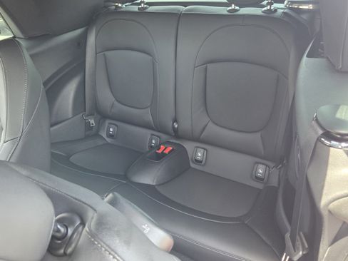 Used 2024 MINI Cooper S FWD image 11