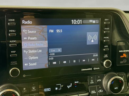 Certified 2022 Toyota Highlander XLE image 15