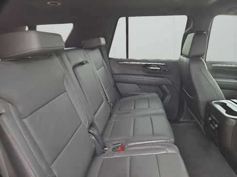 Used 2025 Chevrolet Tahoe LT AWD/4WD image 16