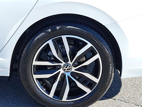 New 2026 Volkswagen Jetta SE image 30