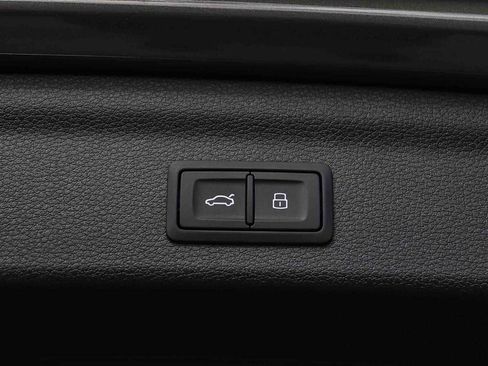 New 2025 Audi Q3 2.0T Premium Plus image 38