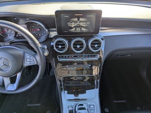 Used 2017 Mercedes-Benz GLC 300 4MATIC image 18