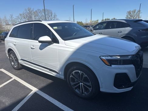 Used 2025 Audi Q7 2.0T Premium Plus w/ Premium Plus Package AWD/4WD image 4