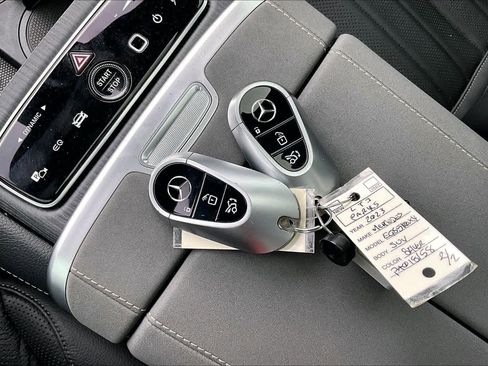 Used 2023 Mercedes-Benz EQS 580 4MATIC SUV image 14