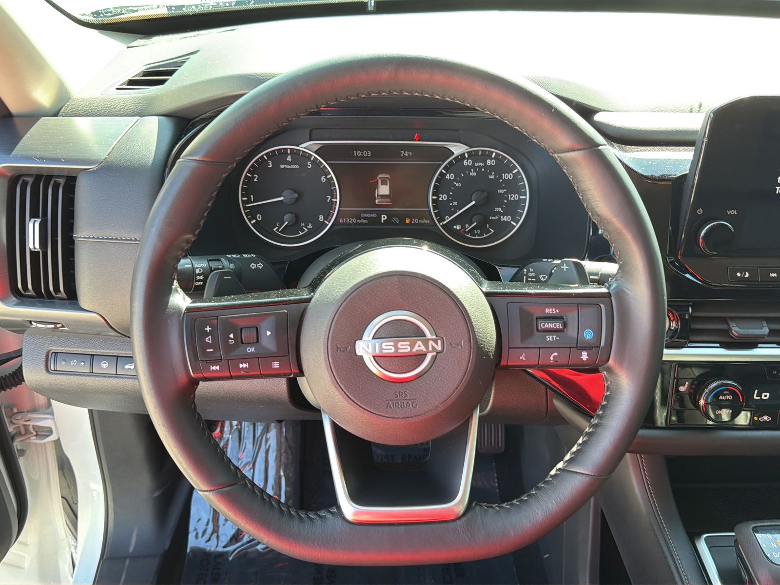 Used 2023 Nissan Pathfinder SL w/ Black Appearance Package FWD image 15