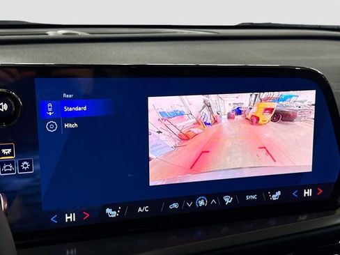 New 2026 Chevrolet Traverse LT w/ LPO, Floor Liner Package AWD/4WD image 15